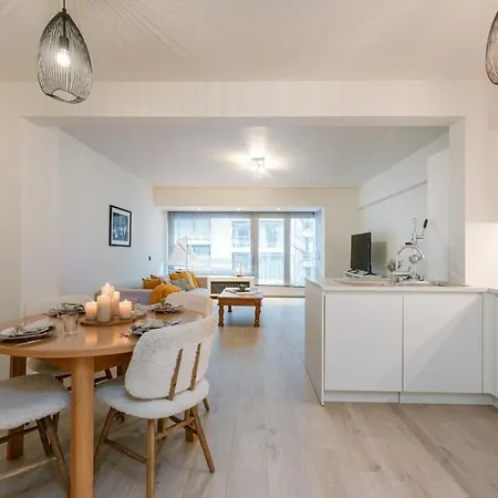 Huswell - Modern 2 Bedroom In Centre Of Апартаменты