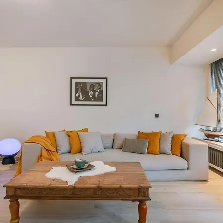 Casiola - Modern 2 Bedroom In Centre Of Apartment *