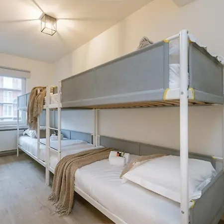 Casiola - Modern 2 Bedroom In Centre Of *
